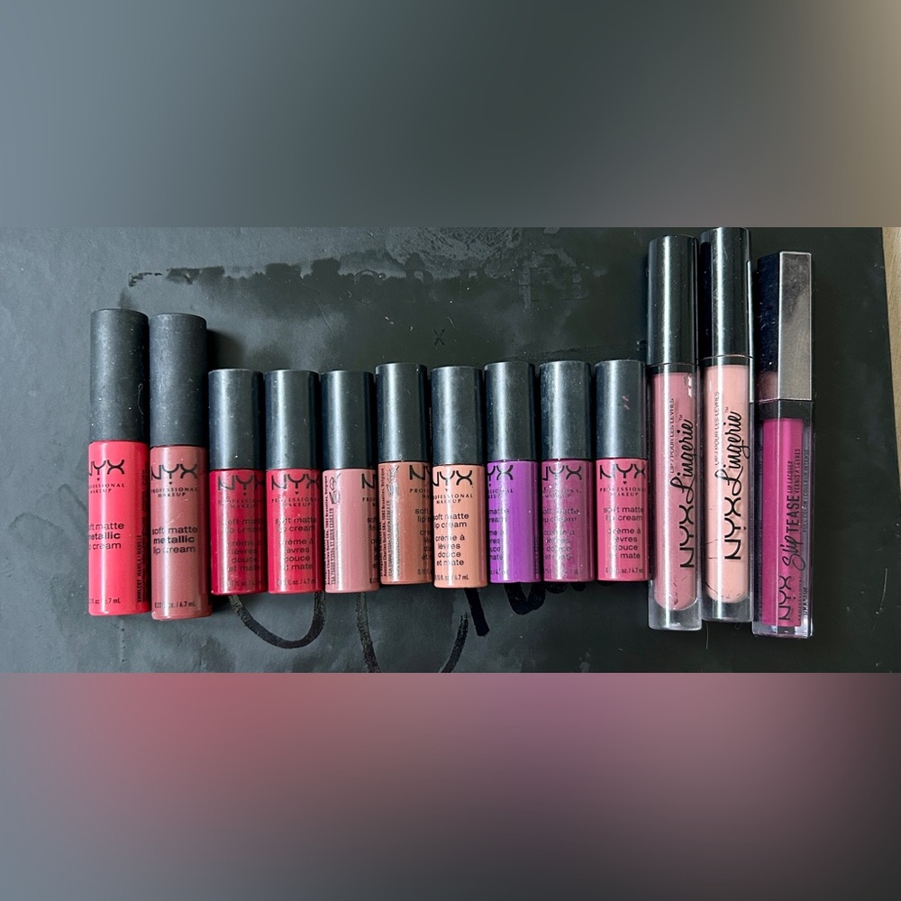 LOT OF NYX LIPGLOSSES